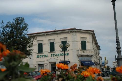 Hotel Stazione ลีวอร์โน ภายนอก รูปภาพ
