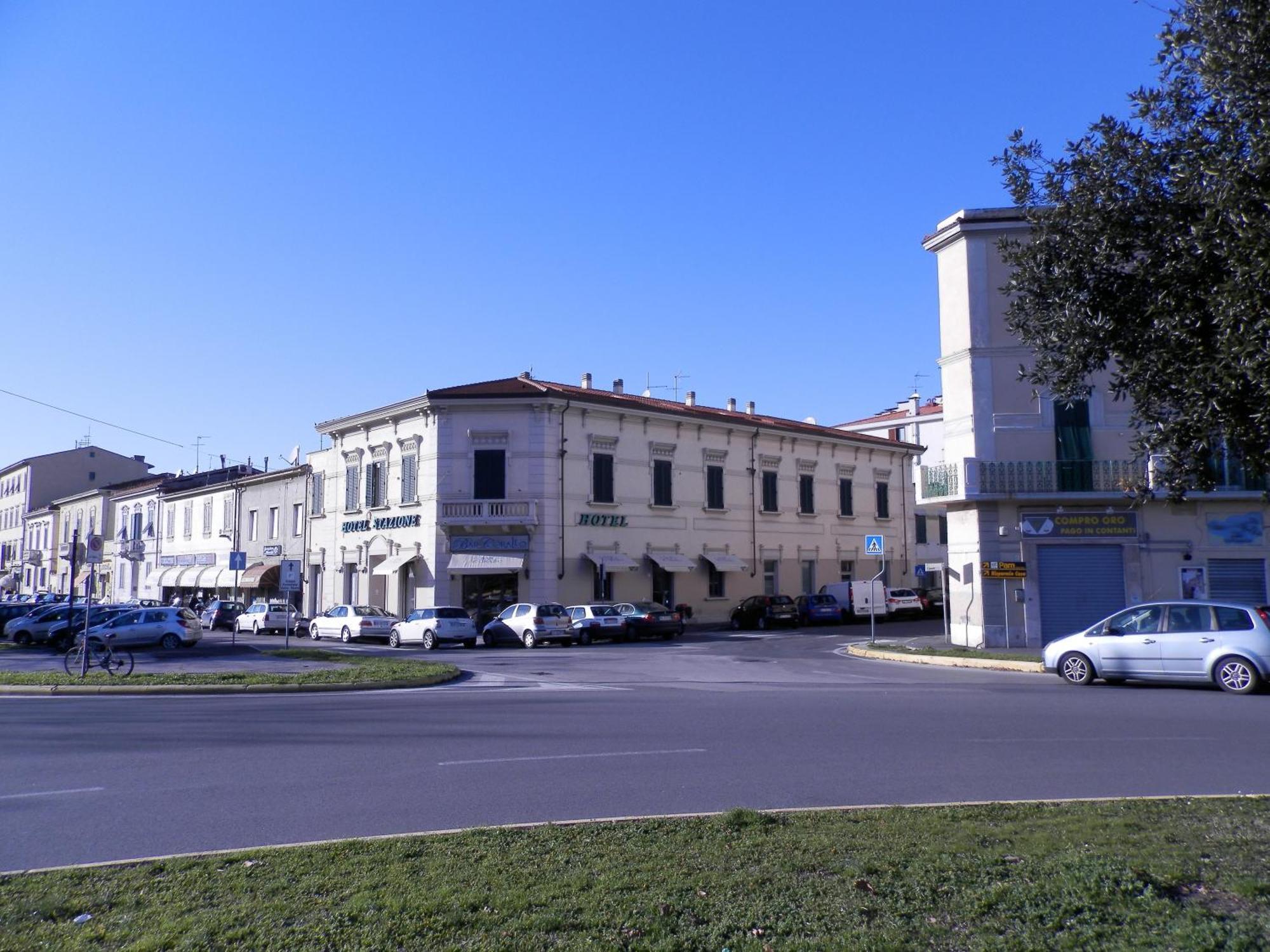 Hotel Stazione ลีวอร์โน ภายนอก รูปภาพ